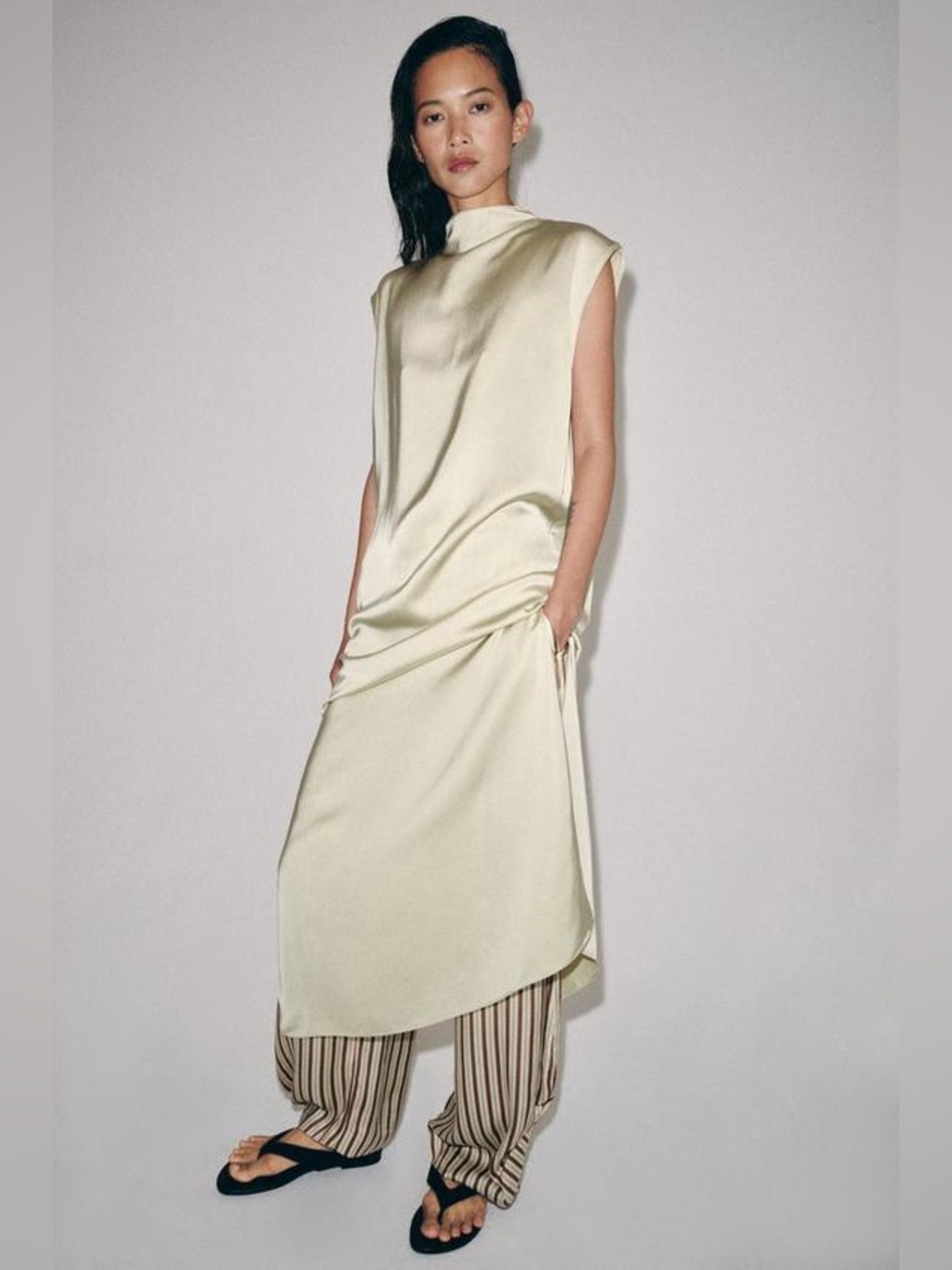 ZW Collection Zara Sleeveless Satin Maxi Dress frog fastening  in sea green POP - Picture 6 of 9
